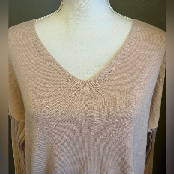 Adrianna Papell V-Neck Tunic Sweater NWT - Picture 3 of 11